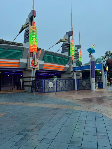 Exterior of the ride with neon lighting