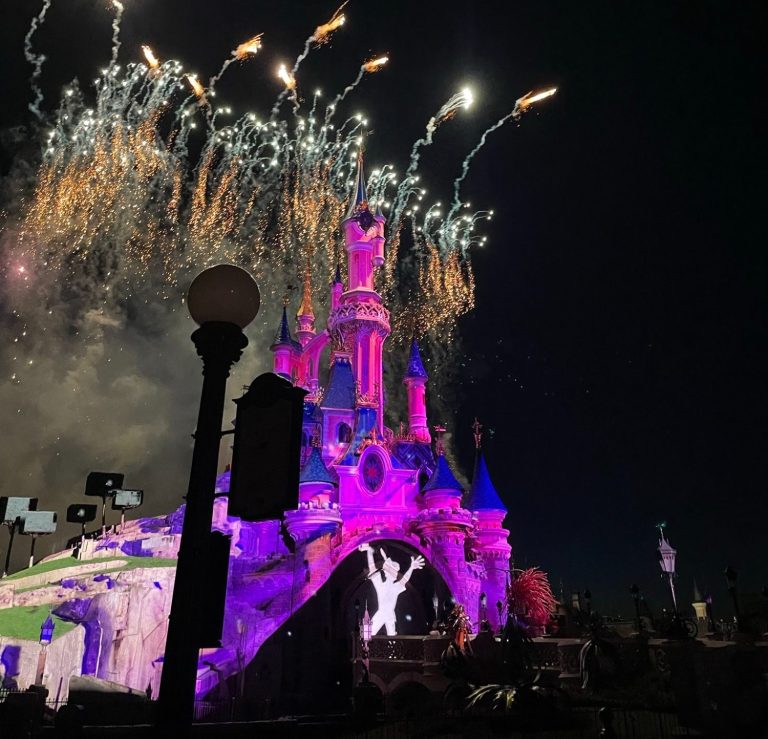 Image of the fireworks over the castle