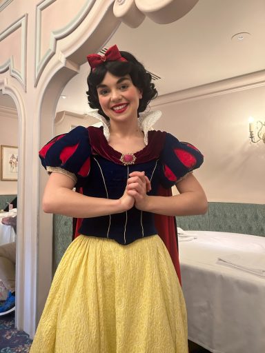 Image of Snow white inside the restaurant