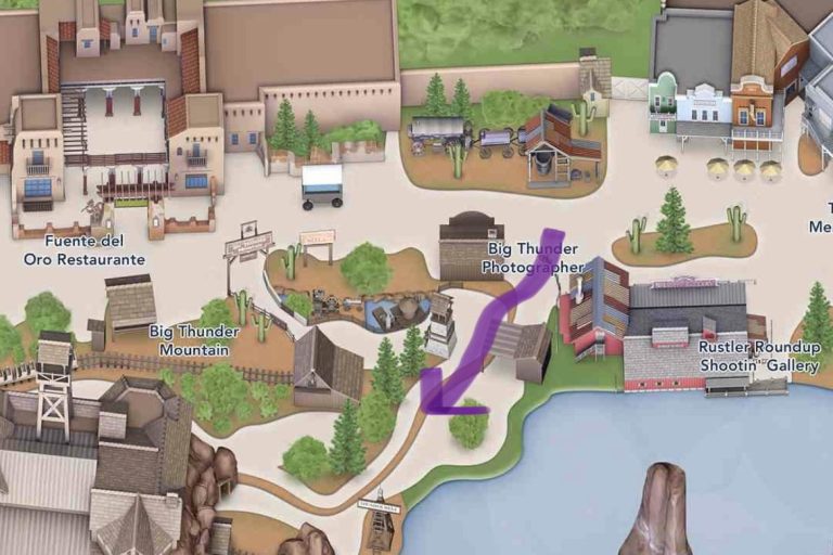 Map showing the acessible entrance is located next to big thunder photography