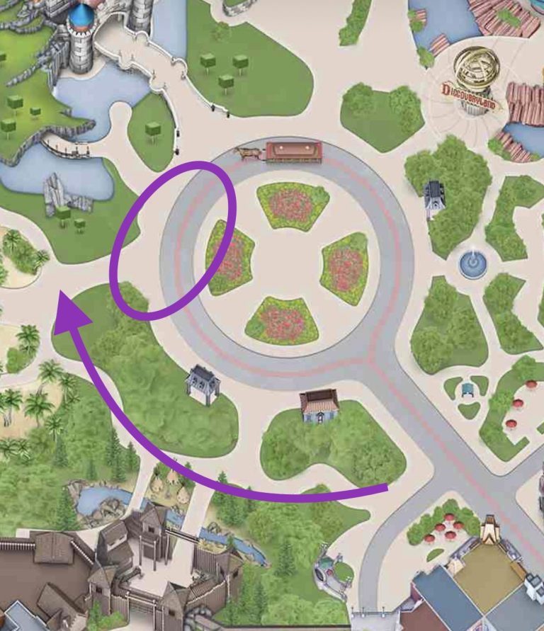 Image of the disneylamd paris map showing the route to access the viewing are