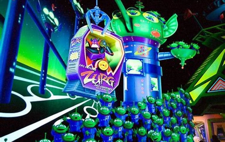 Image showing an area of the ride with lots of green aliens and a target